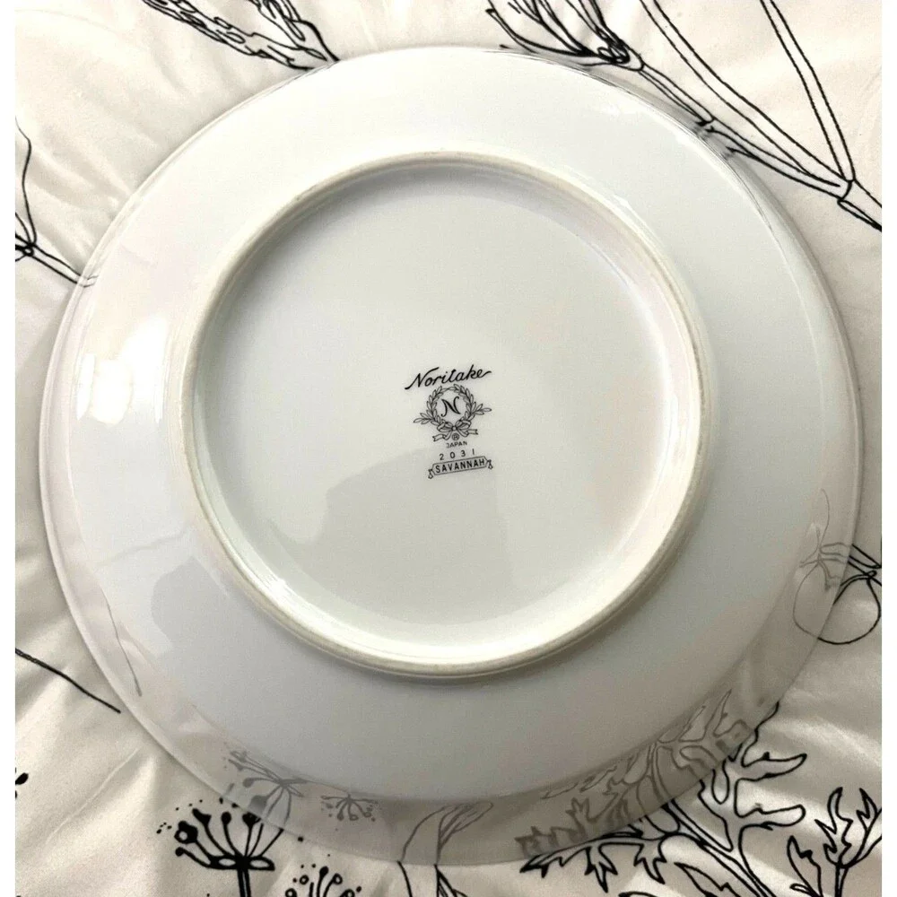 Noritake Savannah China Serving Bowl Floral & Platinum Rim Design GrannyCore